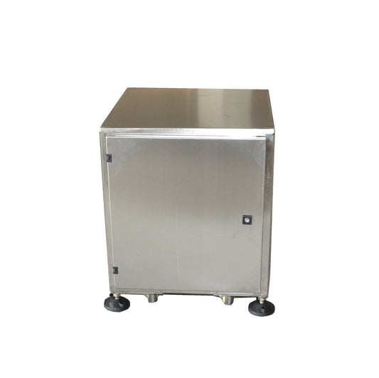 CABINET FERME AVEC PORTE